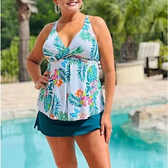 Kim Gravel x Swimsuits For All Twist Fly-Away Top & Skirt Set - Picture 3 of 11